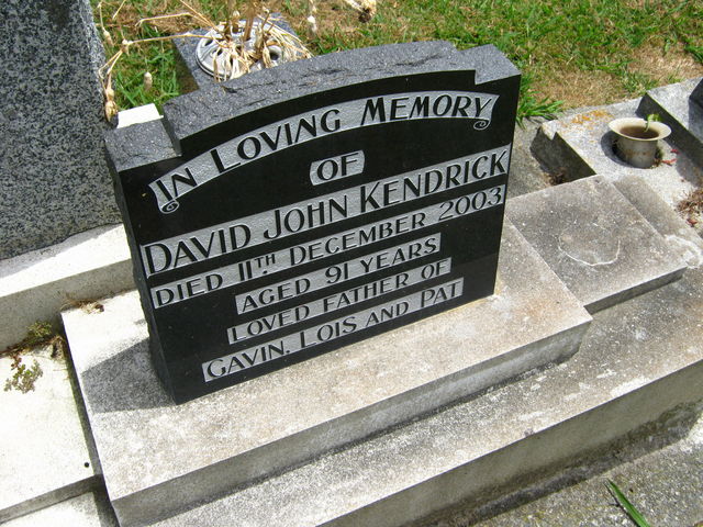 03lawn043