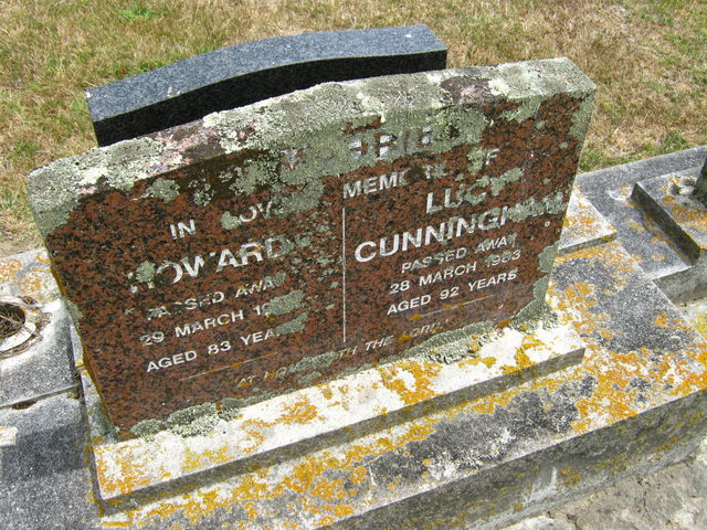 03lawn279